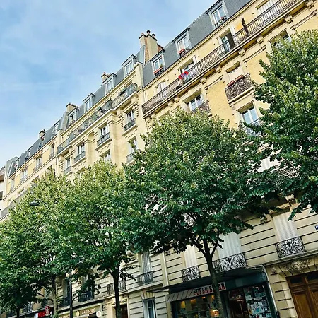 Rooftop Retreat With Sunny Balcony 公寓 巴黎